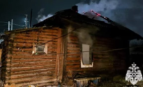 Два человека погибли на пожаре в Кузбассе