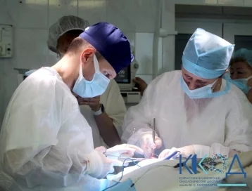 Фото: В Кузбассе врачи двух больниц провели операцию и спасли жизнь пациентке со сложной опухолью 1