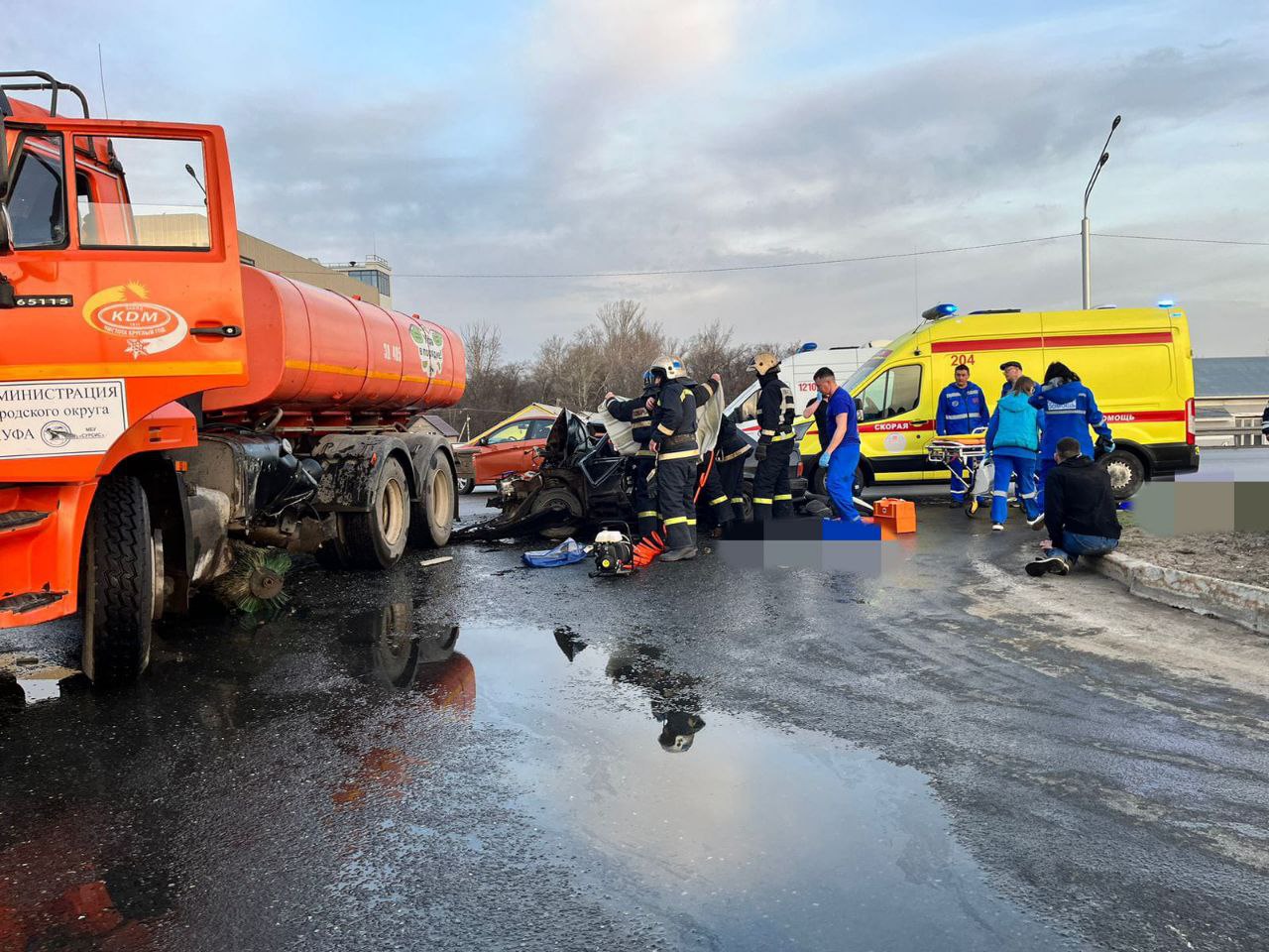 В Башкирии на трассе Уфа — Оренбург в ДТП с поливальной машиной погибли  пять человек