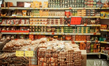 Не помойка, а фудшеринг: магазинам хотят разрешить раздачу еды перед просрочкой. Кому это выгодно?
