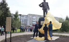 В Анжеро-Судженске открыли легендарный памятник: деньги на него собирал весь город