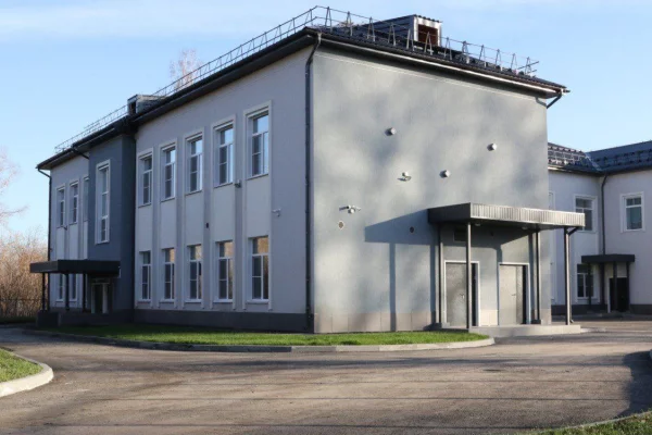 В Кемерове завершился ремонт корпуса школы №51, в котором рухнул чердак