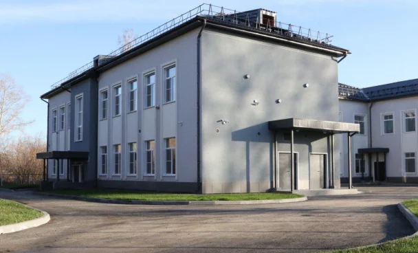 В Кемерове завершился ремонт корпуса школы №51, в котором рухнул чердак