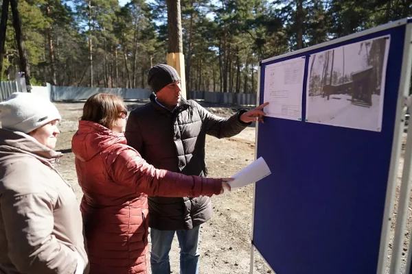В Кемерове началась подготовка к установке крытого модуля спортшколы в Рудничном бору
