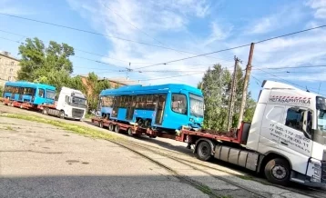 Фото: Два новых трамвая приехали в Новокузнецк 1