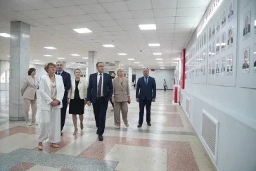 Фото: Илья Середюк пригласил студентов-медиков на работу в больницы Кузбасса 2