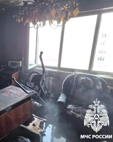 В Новокузнецке сотрудники МЧС спасли двух человек на пожаре