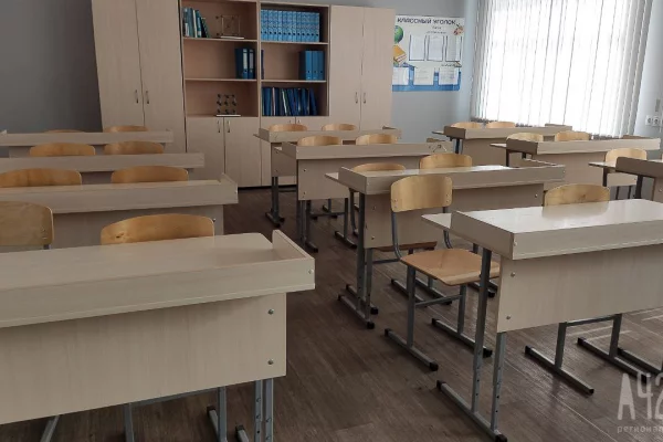Соцсети: школу в кузбасском поселке эвакуировали из-за угрозы минирования