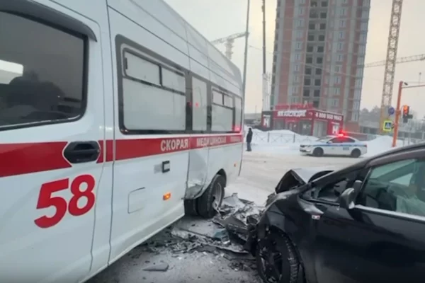 Александр Бастрыкин взял на контроль смертельное ДТП со скорой в Кемерове