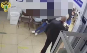 В Приморье будут судить мужчину, направившего пистолет на медсестру в больнице