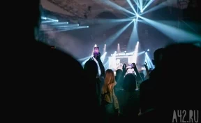 Российские зрители спели песни группы «Любэ» на концерте 30 Seconds to Mars в Казахстане