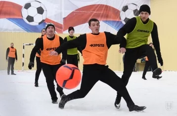 Фото: «Неописуемые впечатления»: Павел Мамаев сыграл в футбол в «Бутырке» 1