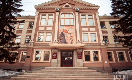 В Кемерово привезут 150 легендарных агитационных плакатов времён ВОВ