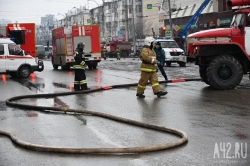 Фото: Пожар в «Зимней вишне» в Кемерове начался с батутного центра 1
