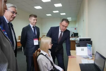 Фото: Илья Середюк пригласил студентов-медиков на работу в больницы Кузбасса 3