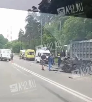 Фото: Момент массового ДТП на Логовом шоссе в Кемерове попал на видео 1