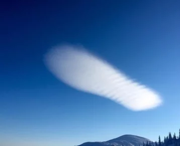 Фото: Синоптики объяснили происхождение необычных облаков в Кузбассе 2