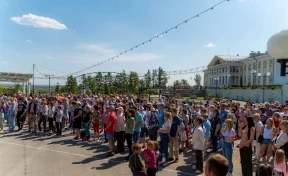 Кузбасский мэр провёл самую массовую экскурсию в России: её посетили почти 400 человек