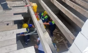 В Кемерове женщина провалилась в подвал строящегося дома