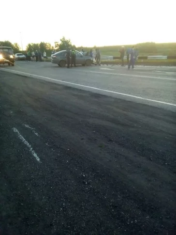 Фото: В Кузбассе в страшной аварии на трассе погиб мотоциклист 4