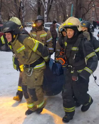 МЧС Кузбасса: на пожаре в Новокузнецке погиб человек