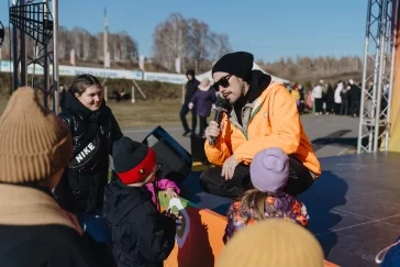 Фото: 10 000 новых деревьев в Новокузнецке: как прошёл масштабный экопраздник от Goodline 13