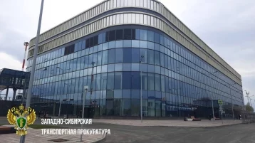 Фото: Причинами ограничения работы аэропорта в Новокузнецке стали проблемы с ВПП 1