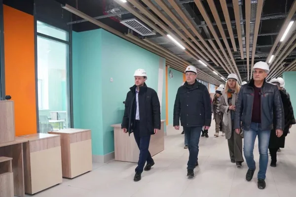 Илья Середюк назвал новые сроки завершения строительства школы №2 в Междуреченске