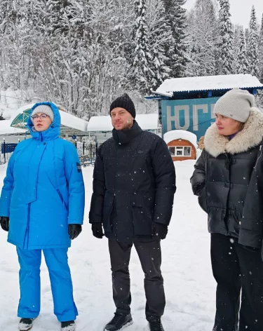 Глава Междуреченска проверил готовность к открытию горнолыжного сезона на Югусе