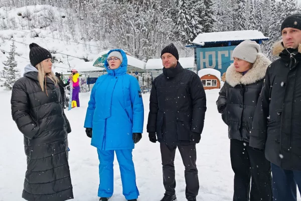 Глава Междуреченска проверил готовность к открытию горнолыжного сезона на Югусе
