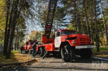 Фото: В Кемерове 60 человек ночью эвакуировались из многоэтажки на бульваре Строителей из-за пожара 1