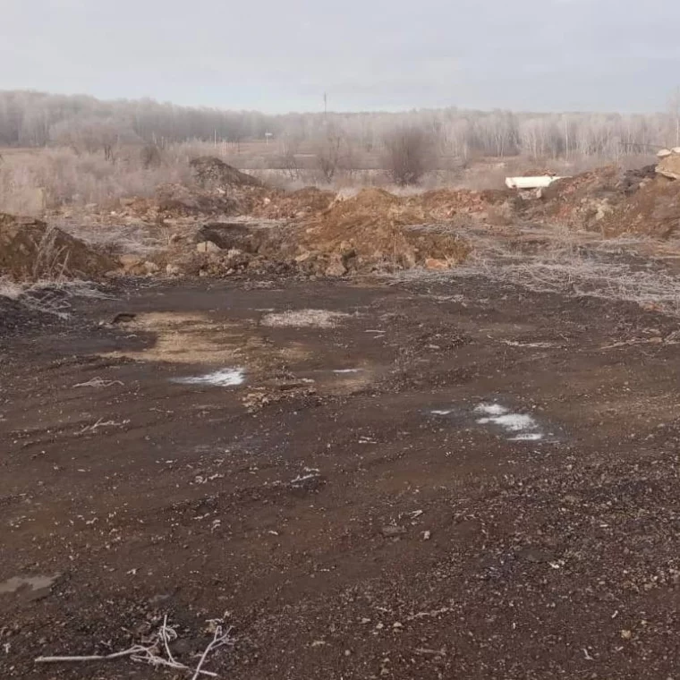 Фото: В Кузбассе прокуратура потребовала сноса разрушенного здания, в котором играли дети 2