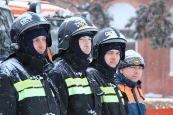 Фото: В Кузбассе сотрудников МЧС перевели в режим повышенной готовности на праздники 1