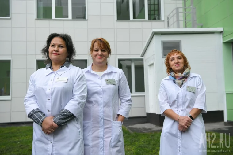 Фото: Губернатор Кузбасса открыл новую инфекционную больницу в Новокузнецке 15