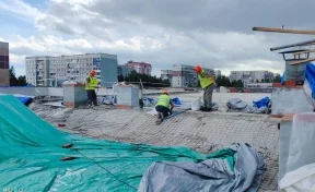 В Новокузнецке из-за дождей и ремонта крыши затопило гимназию