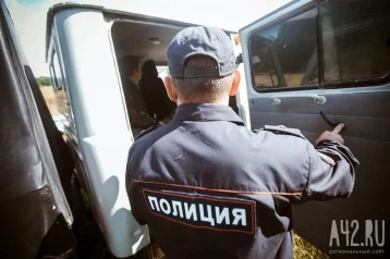 Фото: В Кузбассе осудят рецидивиста за грабёж в ломбарде 1