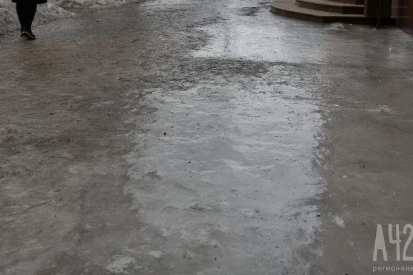 Кемеровчане нашли новый идеально ровный каток на Пионерском бульваре