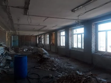 Фото: Илья Середюк рассказал о ремонтных работах в кемеровской гимназии 3