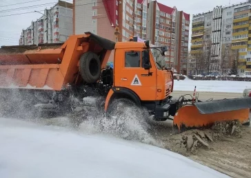 Фото: «Работаем круглосуточно»: Дмитрий Анисимов рассказал об уборке снега в Кемерове 2