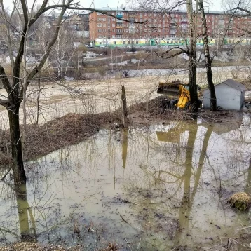 Фото: «Уровень воды достиг критического»: в Таштаголе рассказали о паводковой ситуации 1