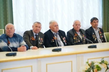 Фото: Губернатор Кузбасса наградил 59 ликвидаторов аварии на Чернобыльской АЭС 2