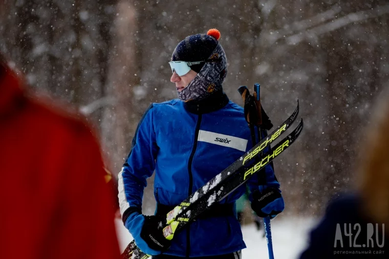 Фото: Бор, снег, спринт: как прошёл чемпионат Кемерова по лыжным гонкам 25