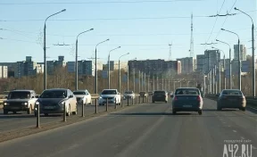 «Не колея, а траншея»: кемеровчане возмущены дорогой на улице Терешковой
