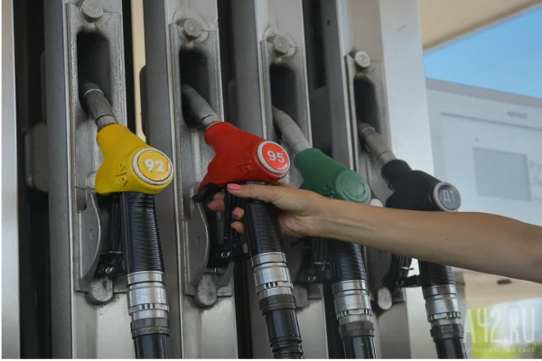 Экс-губернатор Кузбасса Цивилёв объяснил причину роста цен на бензин