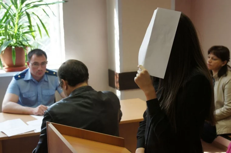 Фото: В Новокузнецке приговорили поджигательницу арт-пианино 2
