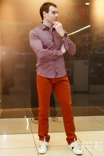 Стильная рубашка на кнопках, производство – Турция. Состав: 95% хлопка, 5% лайкры. Цена – 2 500 рублей