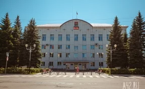Власти Междуреченска прокомментировали сообщения о домогательствах ранее судимого мужчины к двум школьницам