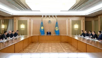 Фото: Токаев поручил наградить тех, кто оказывал помощь после крушения самолёта в Актау 1