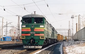 Фото: В Кузбассе грузовой поезд сбил мужчину 1