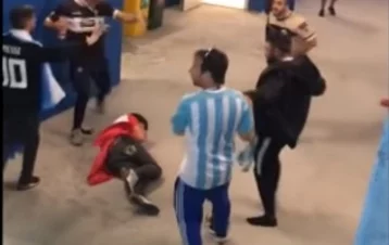 Фото: Аргентину и Хорватию оштрафовали после драки болельщиков на ЧМ-2018 1
